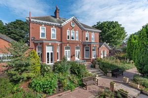 Photo 27- click for photo gallery